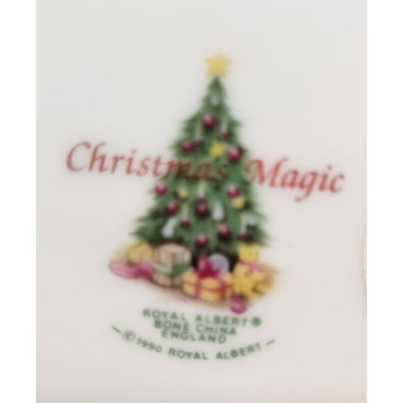 Royal Albert Old Country Roses Christmas Magic Oval Regal Platter 10 x 5.75 in. - Picture 3 of 9